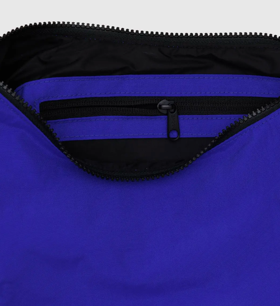 BAGGU Medium Crescent Bag in Lapis Blue