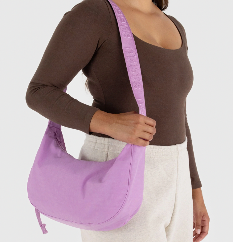 BAGGU Medium Crescent Bag in Pink Peony
