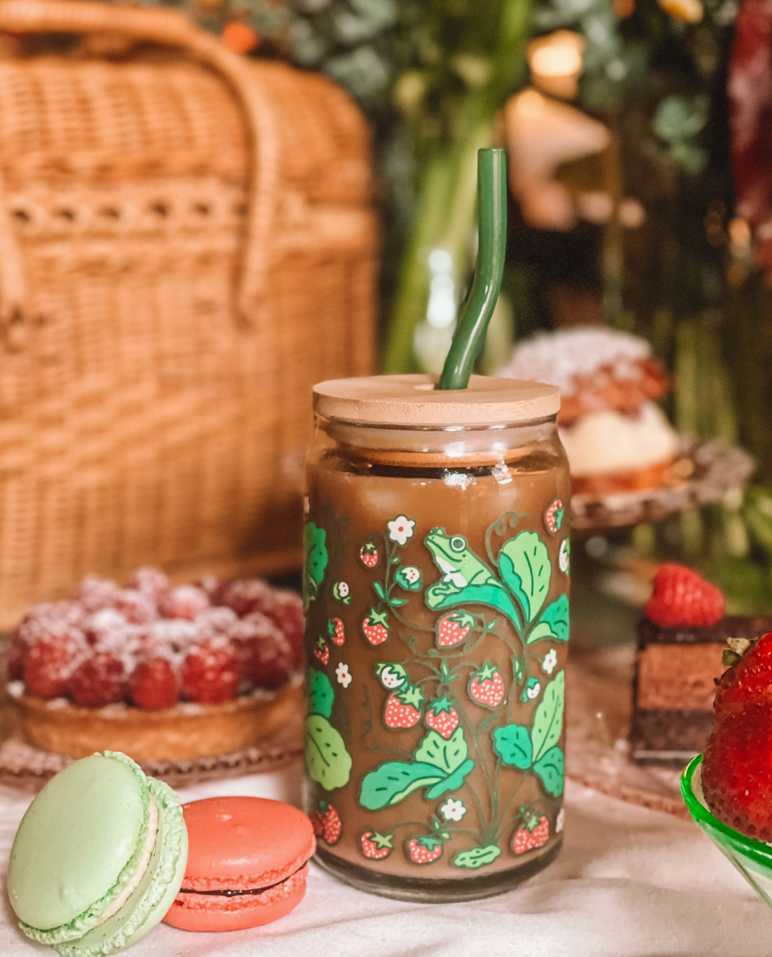 Strawberry Frog Iced Coffee Glass 16oz