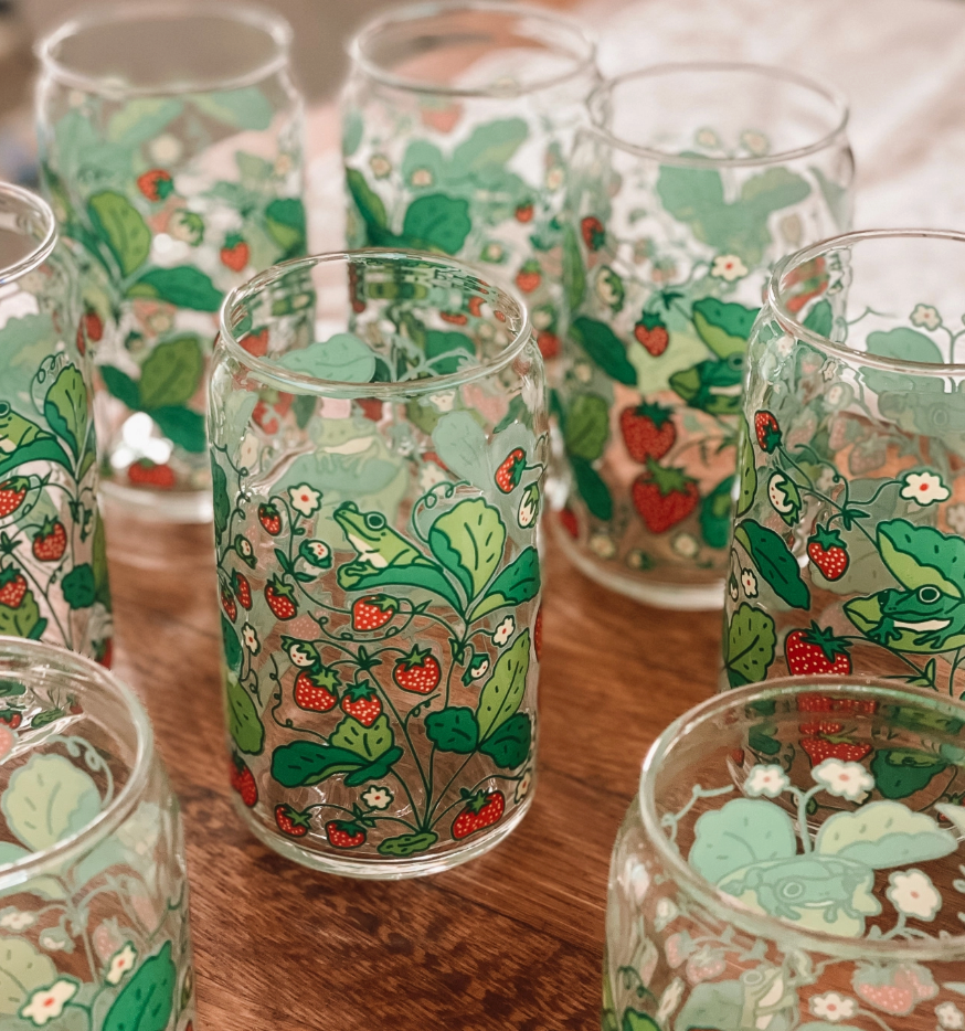 Strawberry Frog Iced Coffee Glass 16oz