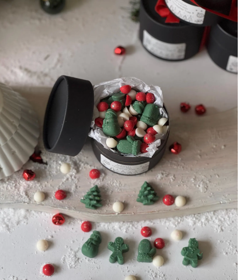 *PRE ORDER* Handmade Christmas Wax Melts - Sandalwood and Myrh