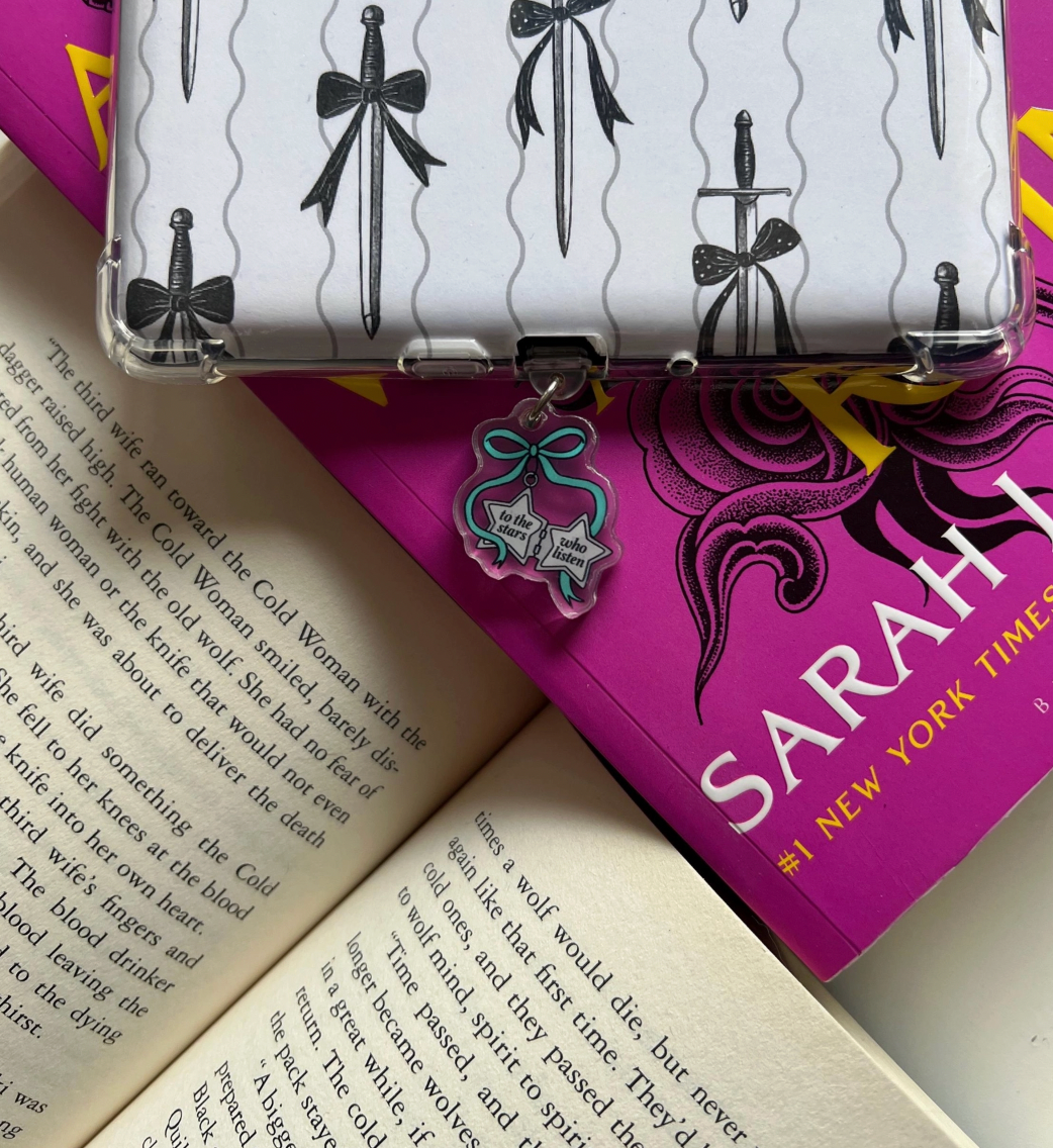 Stars Who Listen ACOTAR Kindle Charm Dust Plug