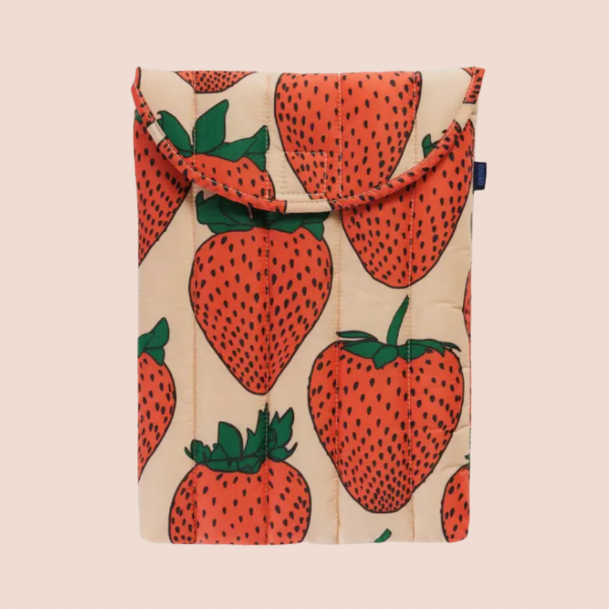 BAGGU Strawberries Puffy Laptop Sleeve