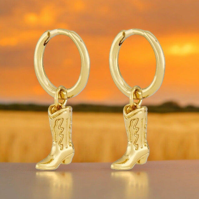 Mini Western Gold Pendant Huggie Hoops