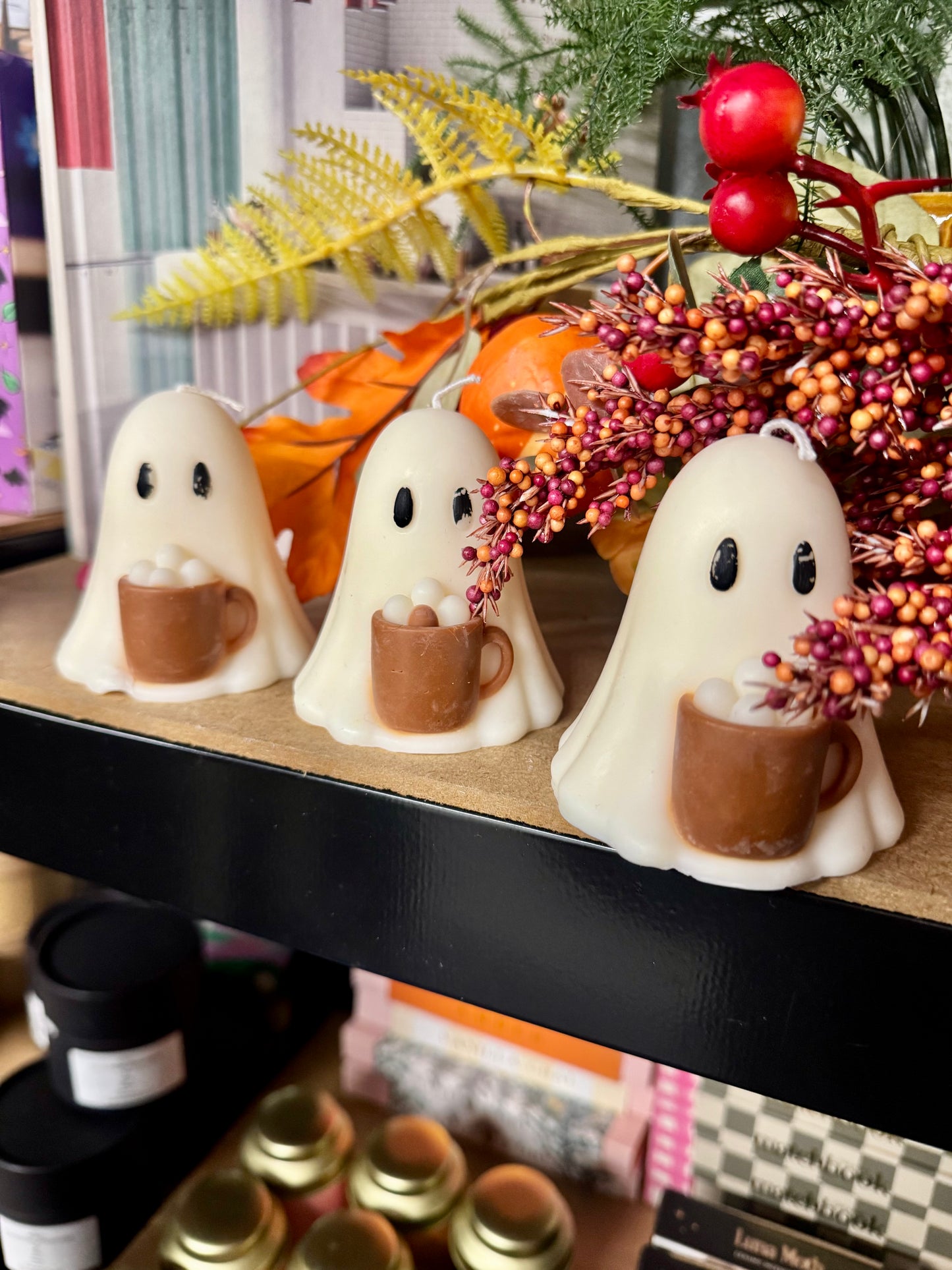 Imperfect Cosy Ghost Candle