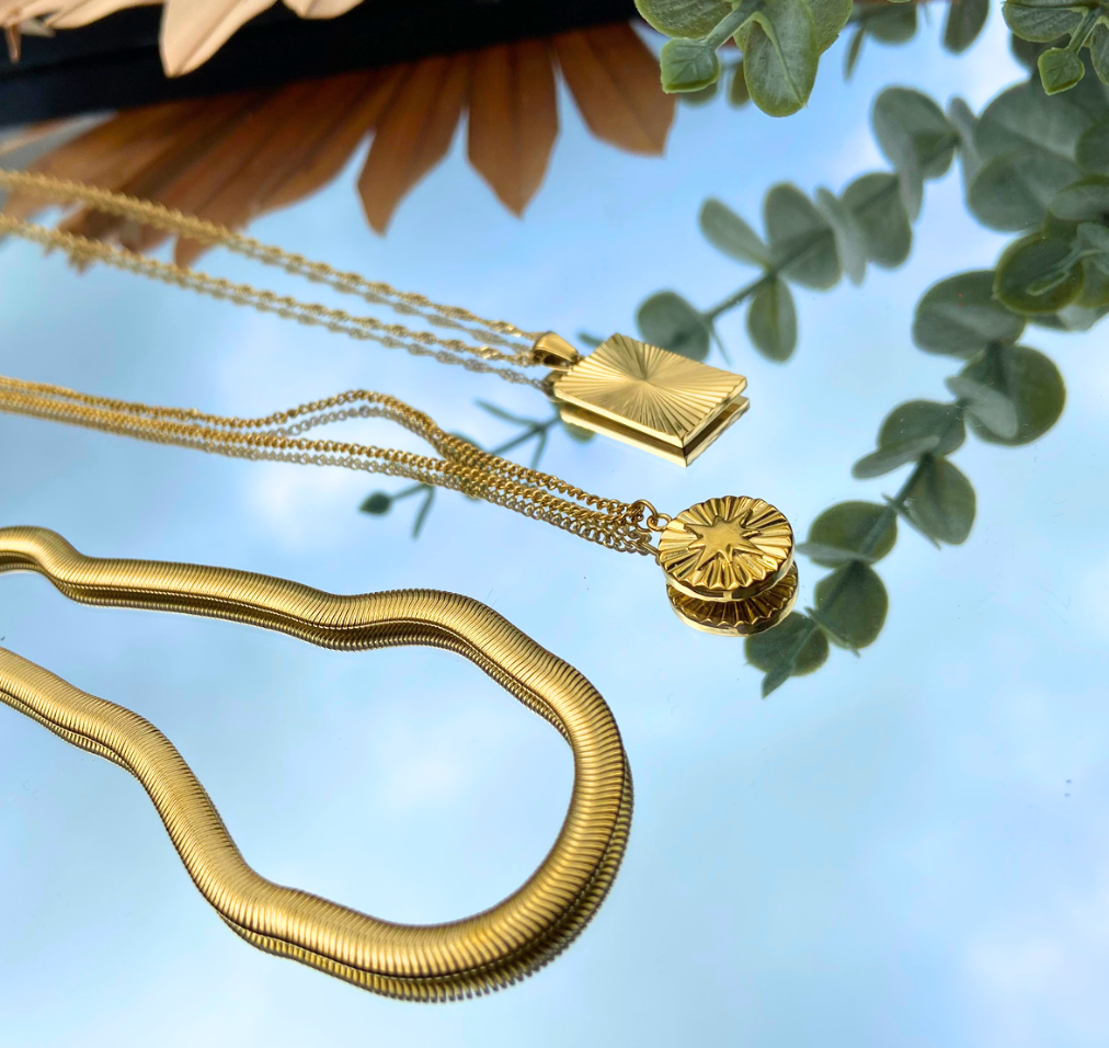 Valencia Gold Twist Chain Necklace