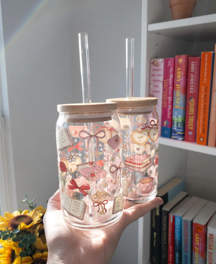 Romance Reading Iced Coffee Glass 16oz