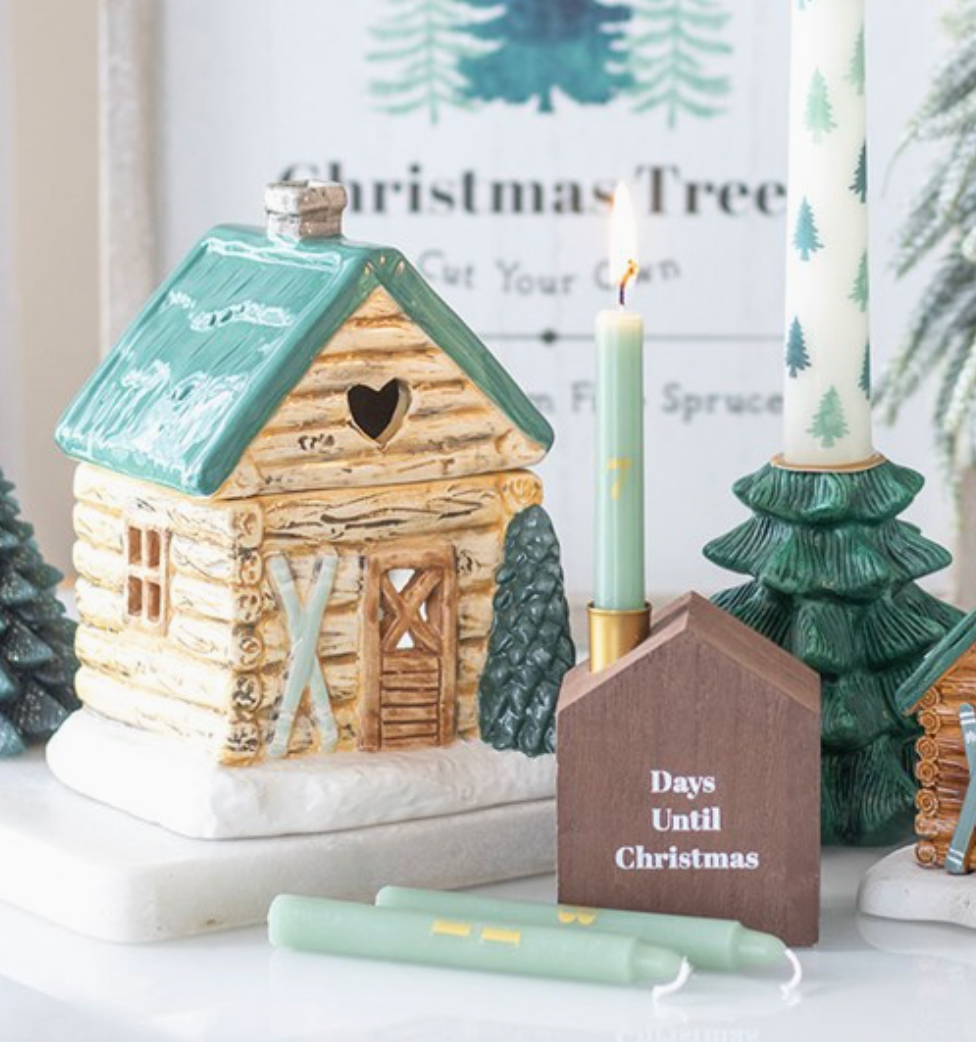 Snowy Log Cabin Winter Wax Warmer/Oil Burner