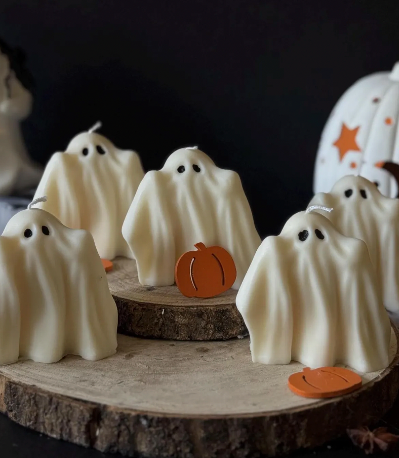 Ruffled Sheet Ghost Candle