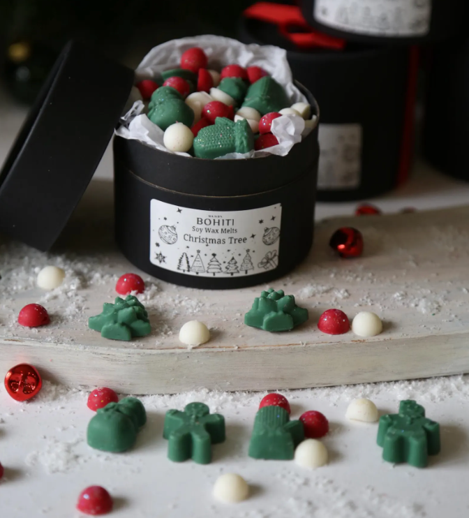 *PRE ORDER* Handmade Christmas Wax Melts - Sandalwood and Myrh