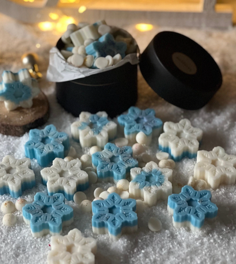 *PRE ORDER* Handmade Snowflake Winter Wax Melts - Vanilla Noel