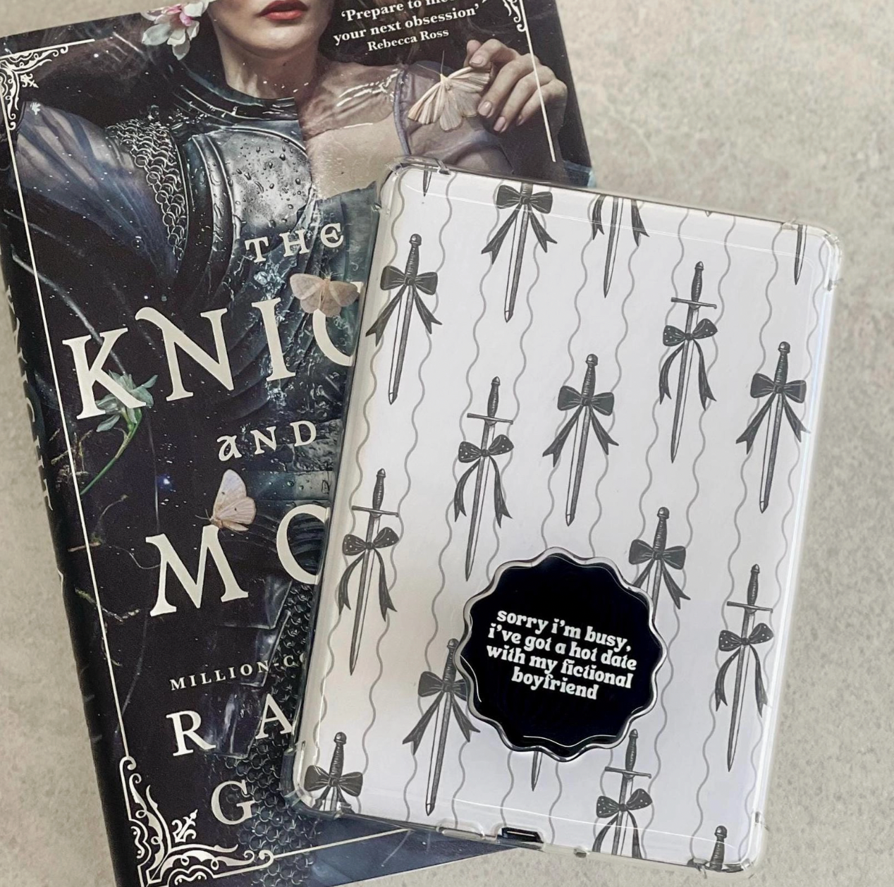 'Sorry I'm Busy' Kindle & Phone Grip