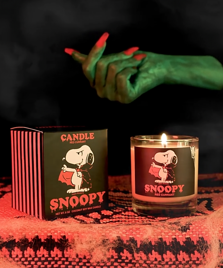 Peanuts Dracula Limited Edition Candle