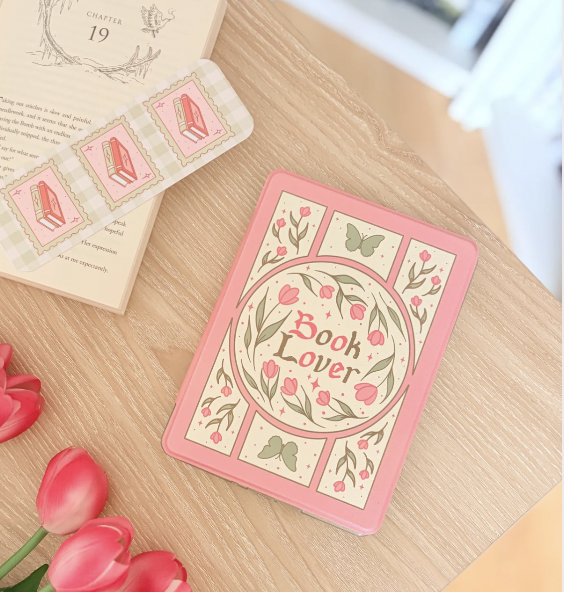 Book Lover - Illustrated Kindle Case