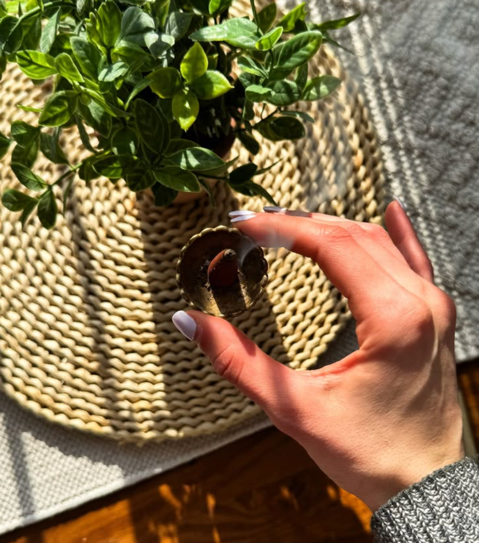 Sandalwood - Natural Incense Cone Tin