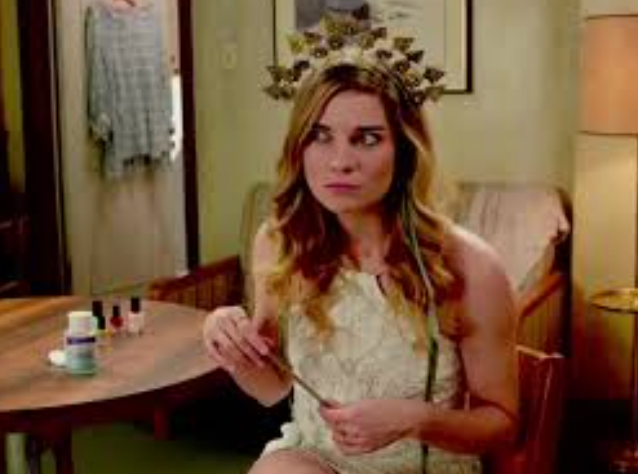 Alexis Schitt's Creek -  Engraved Wooden Tree Decoration