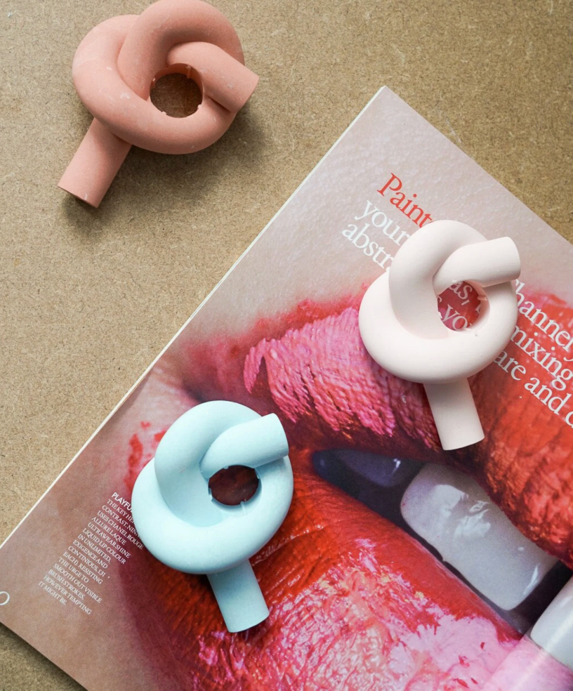 White Knot Candle Holder