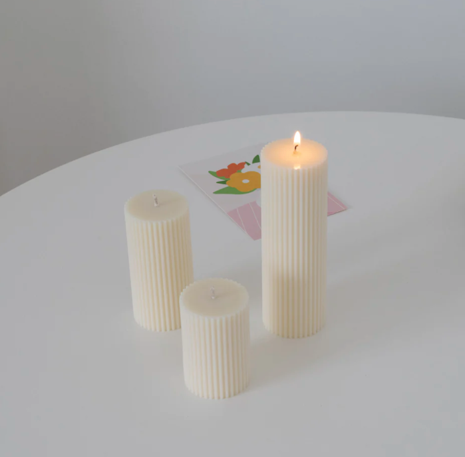 Chunky Ribbed Candle in Ivory